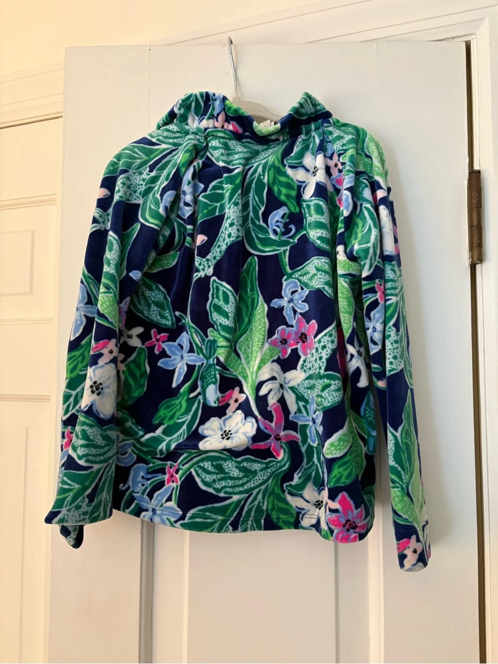 Lily Pulitzer Girls' Navy Floral Matching velour set (sweatshirt and pants)